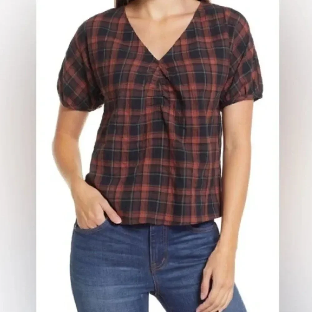 Madewell Gathered V-Neck Top in Plaid